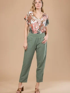 Pantalon effet lin œillets