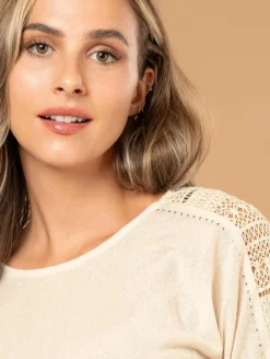 Top maille strass macramé