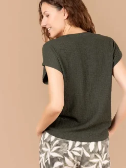 Top maille texturée boutons fantaisie